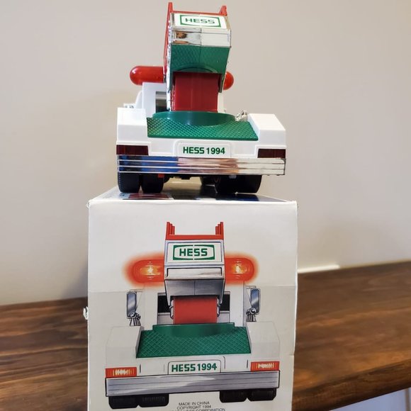 Hess 1994 Rescue Truck. HP๐๐๐ - Picture 6 of 7